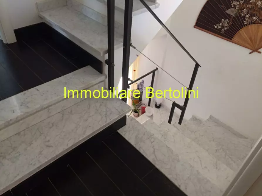 Immagine 10 di Villa in vendita  in via de amicis a San Remo