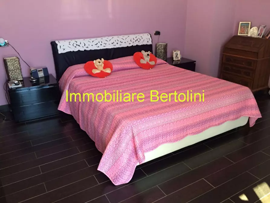 Immagine 11 di Villa in vendita  in via de amicis a San Remo