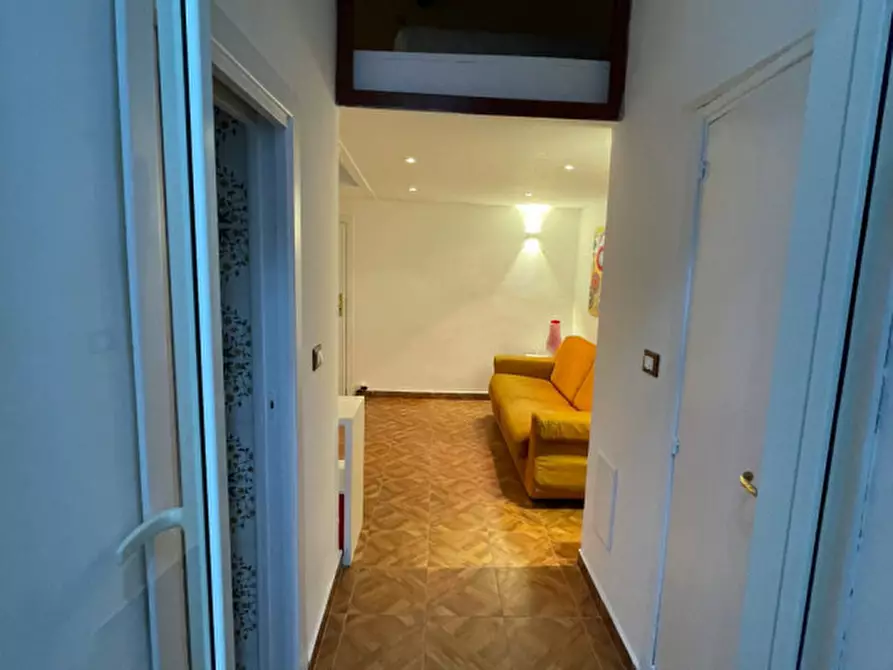 Immagine 3 di Appartamento in affitto  in C.so Vittorio Emanuele 307 a Napoli