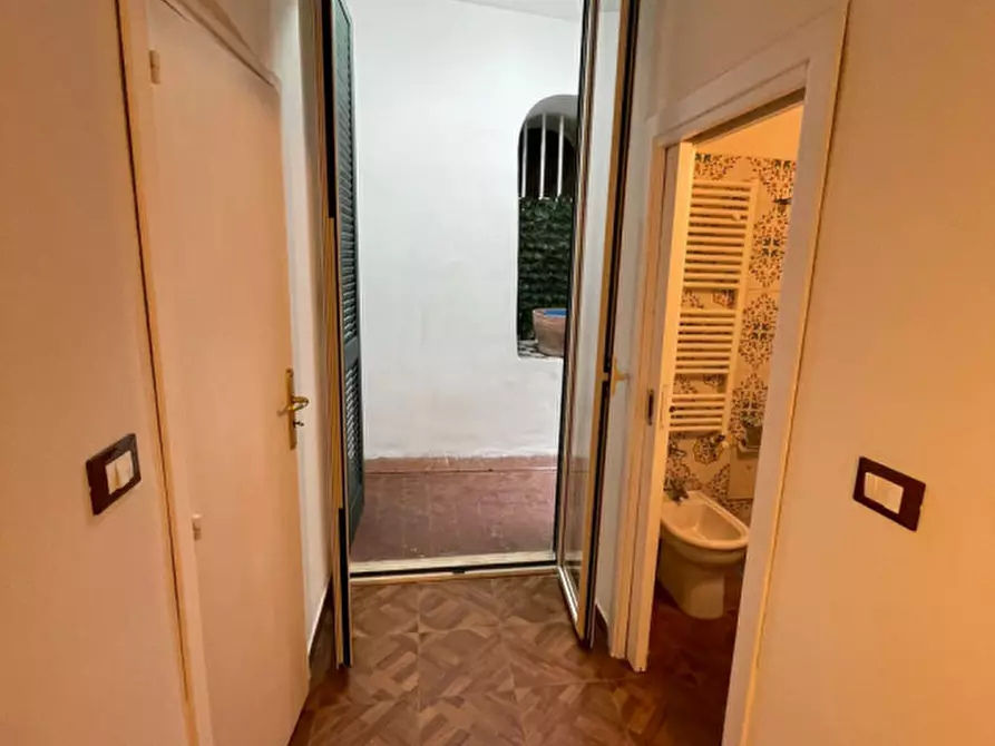 Immagine 7 di Appartamento in affitto  in C.so Vittorio Emanuele 307 a Napoli