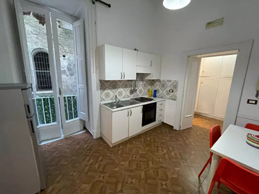 Immagine 13 di Appartamento in affitto  in C.so Vittorio Emanuele 307 a Napoli