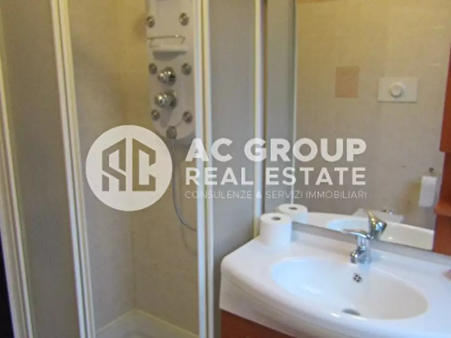 Immagine 7 di Villetta a schiera in vendita  in Via Caio Giulio Cesare a Saronno