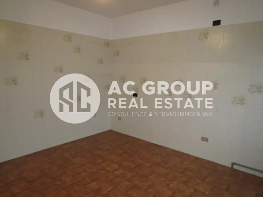 Immagine 8 di Villetta a schiera in vendita  in Via Caio Giulio Cesare a Saronno