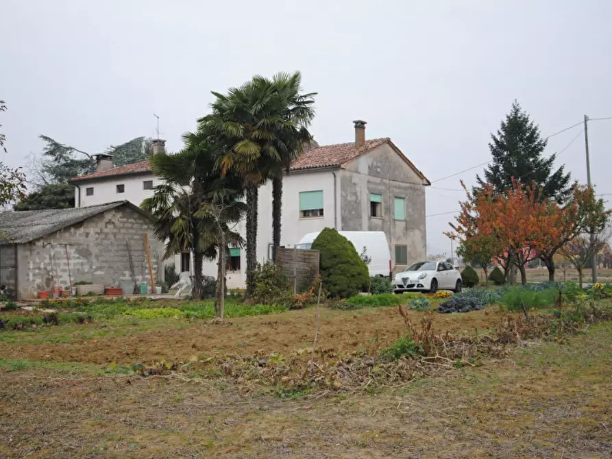 Immagine 1 di Rustico / casale in vendita  in via pasine a Castegnero