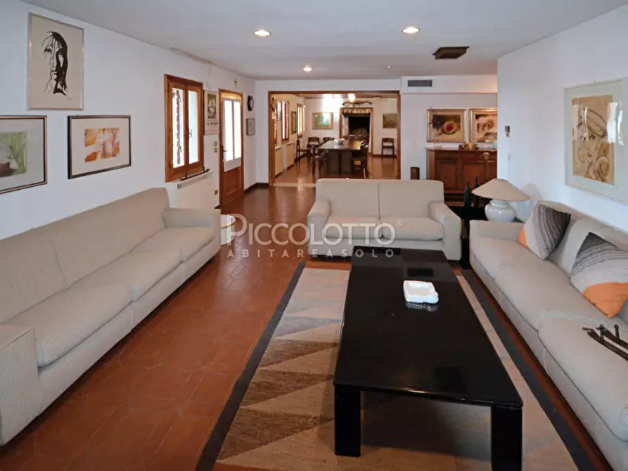 Immagine 10 di Villa in vendita  in Via Foresto Nuovo a Maser