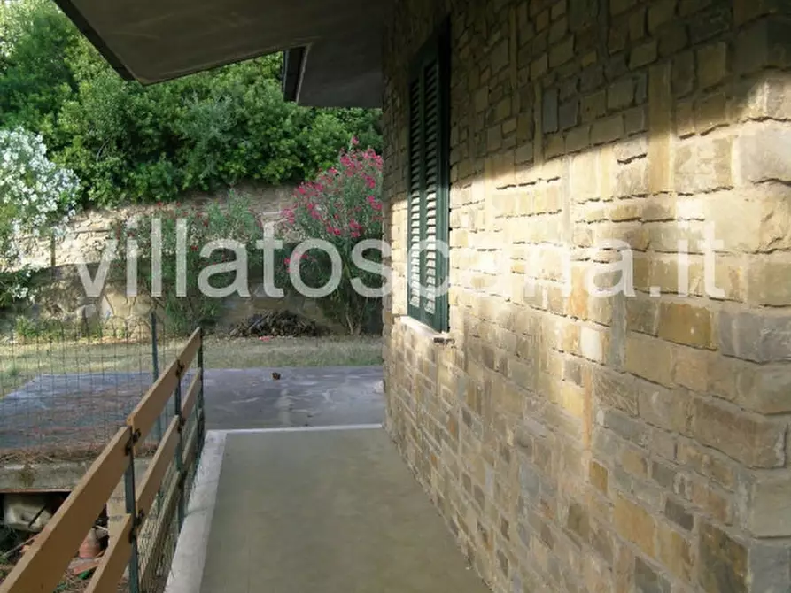 Immagine 10 di Casa trifamiliare in vendita  a Castiglione Della Pescaia