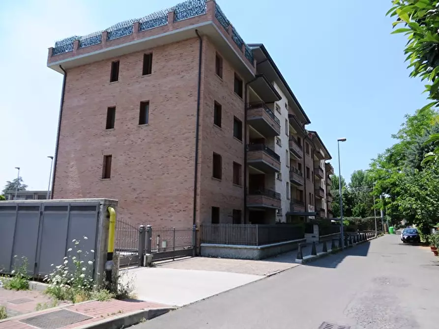 Immagine 2 di Ufficio in vendita  in via Treviso a Parma