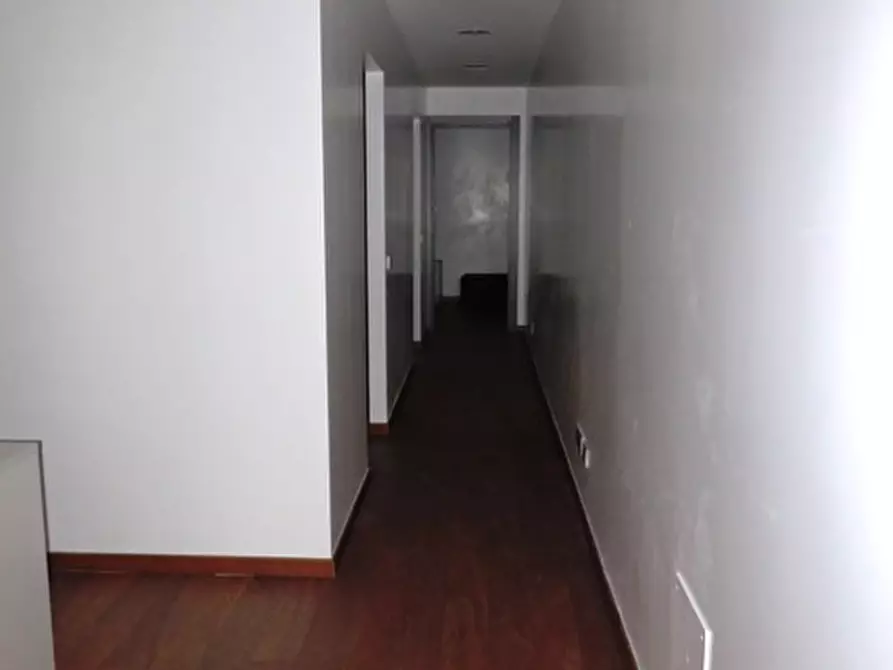 Immagine 4 di Ufficio in vendita  in via Treviso a Parma