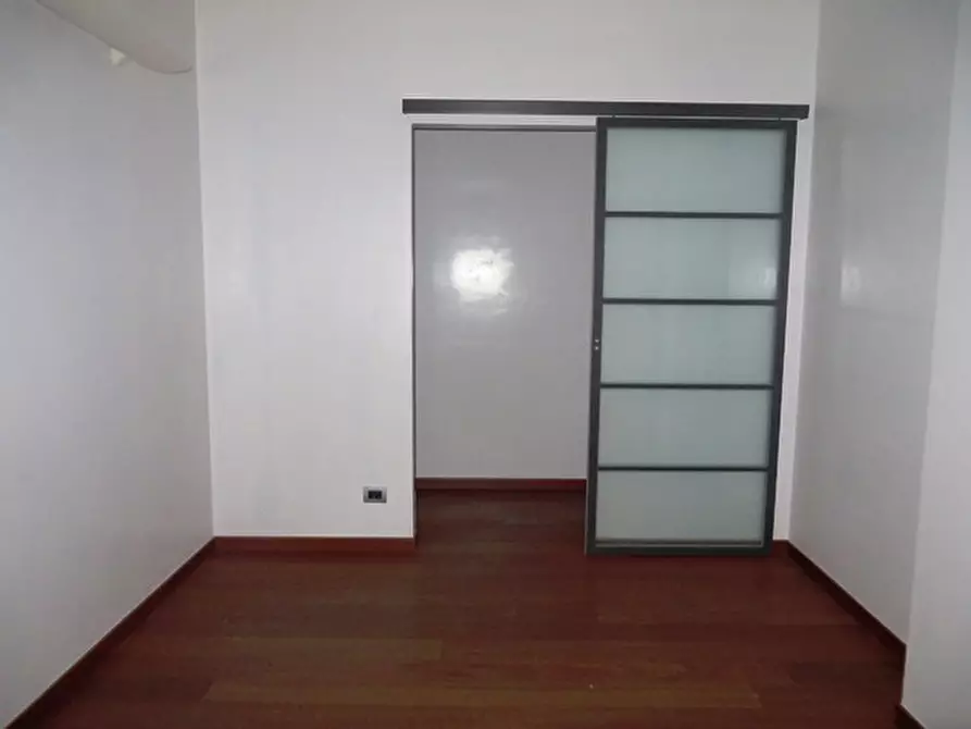 Immagine 9 di Ufficio in vendita  in via Treviso a Parma