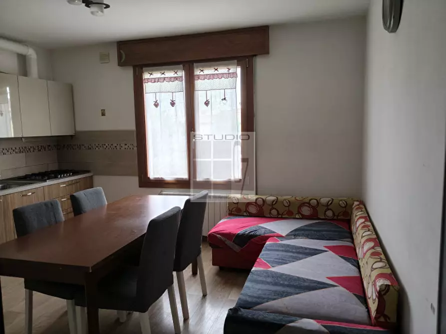 Immagine 1 di Casa indipendente in vendita  in via Foscari a Loreggia