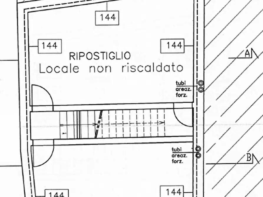 Immagine 2 di Negozio in affitto  a Zugliano