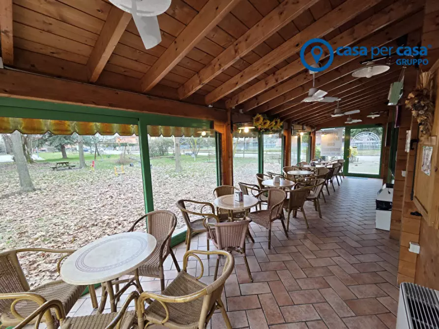 Immagine 2 di Attività commerciale in vendita  in Via Placido Cortese a Rovigo