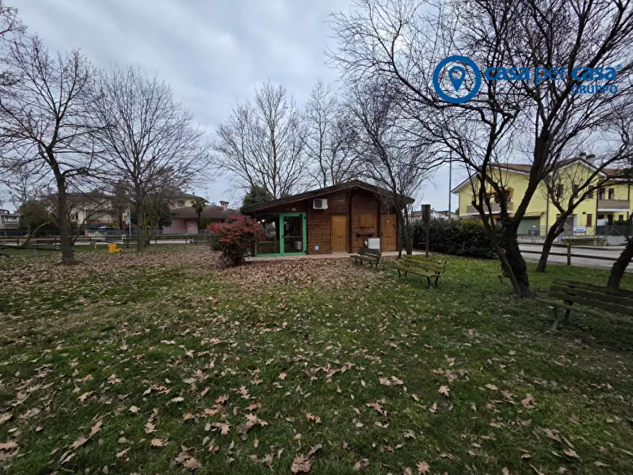 Immagine 16 di Attività commerciale in vendita  in Via Placido Cortese a Rovigo