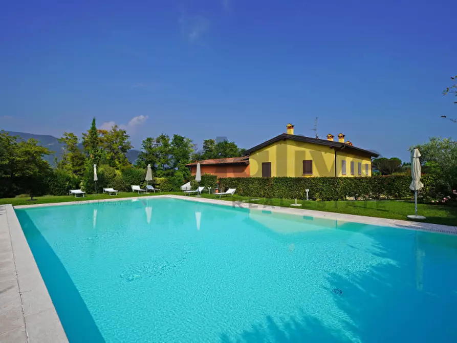 Immagine 1 di Appartamento in vendita  in Via del Panorama 36 a Salò