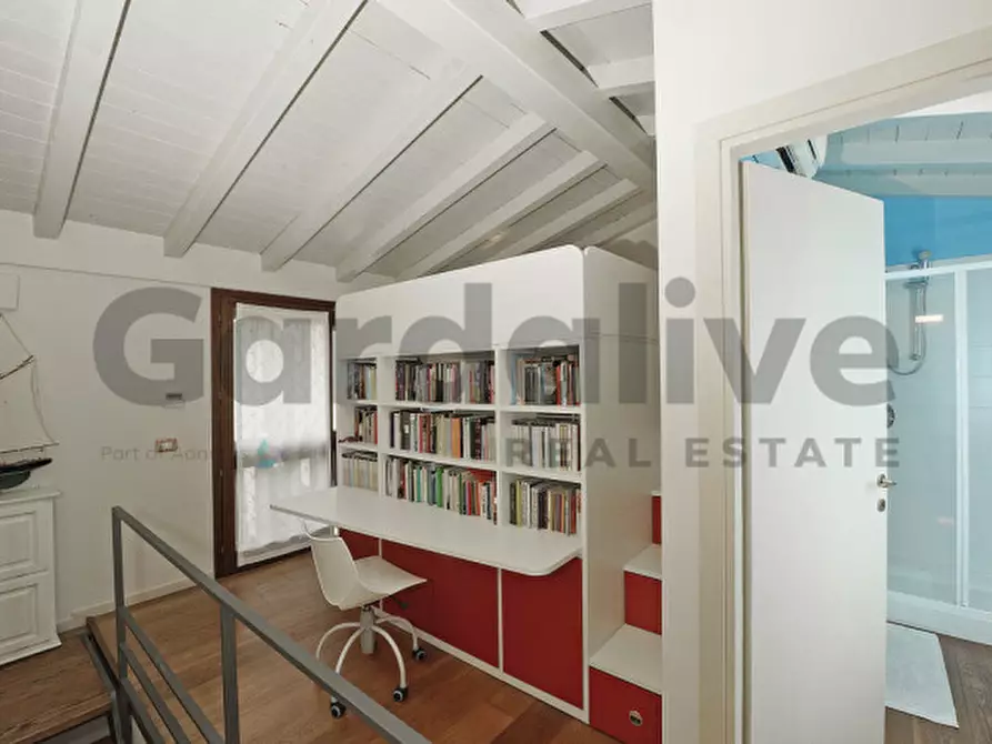 Immagine 10 di Appartamento in vendita  in Via del Panorama 36 a Salò