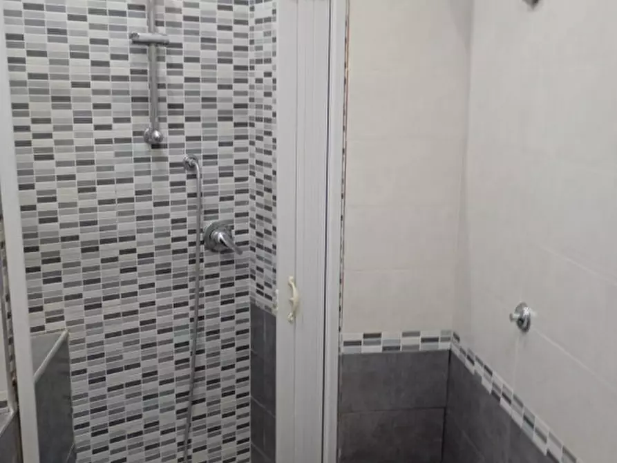 Immagine 10 di Appartamento in affitto  in Piazza Museo a Napoli