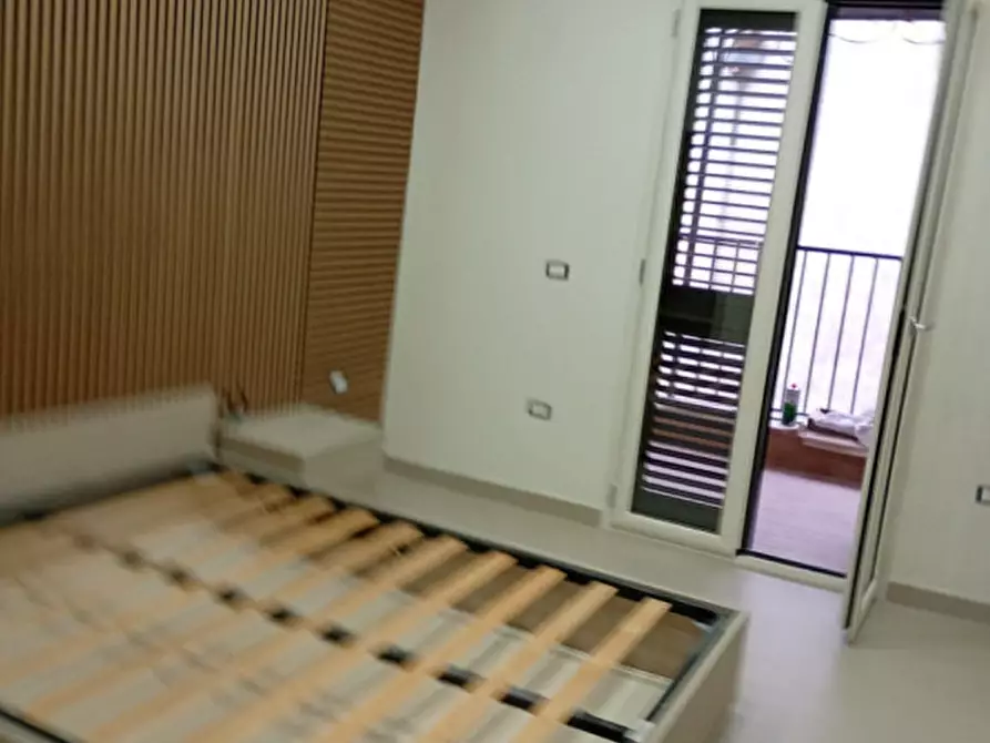 Immagine 12 di Appartamento in affitto  in Piazza Museo a Napoli