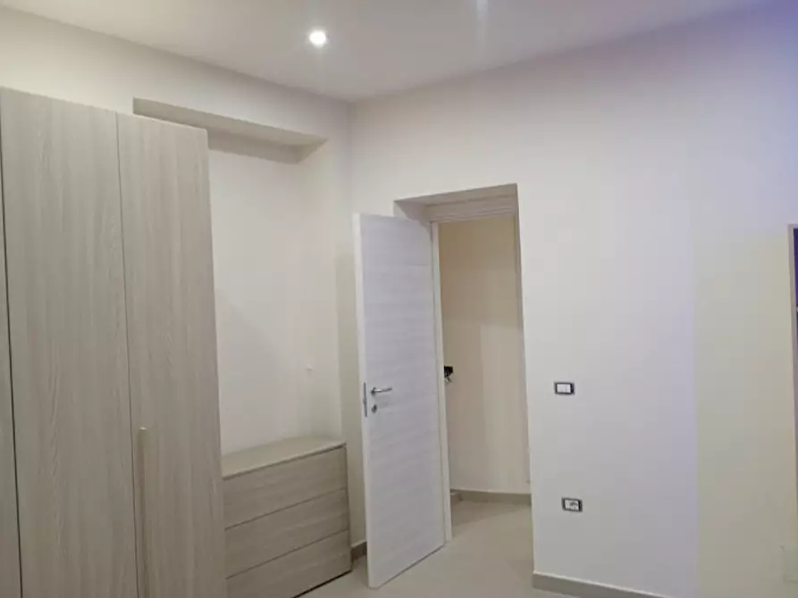 Immagine 22 di Appartamento in affitto  in Piazza Museo a Napoli