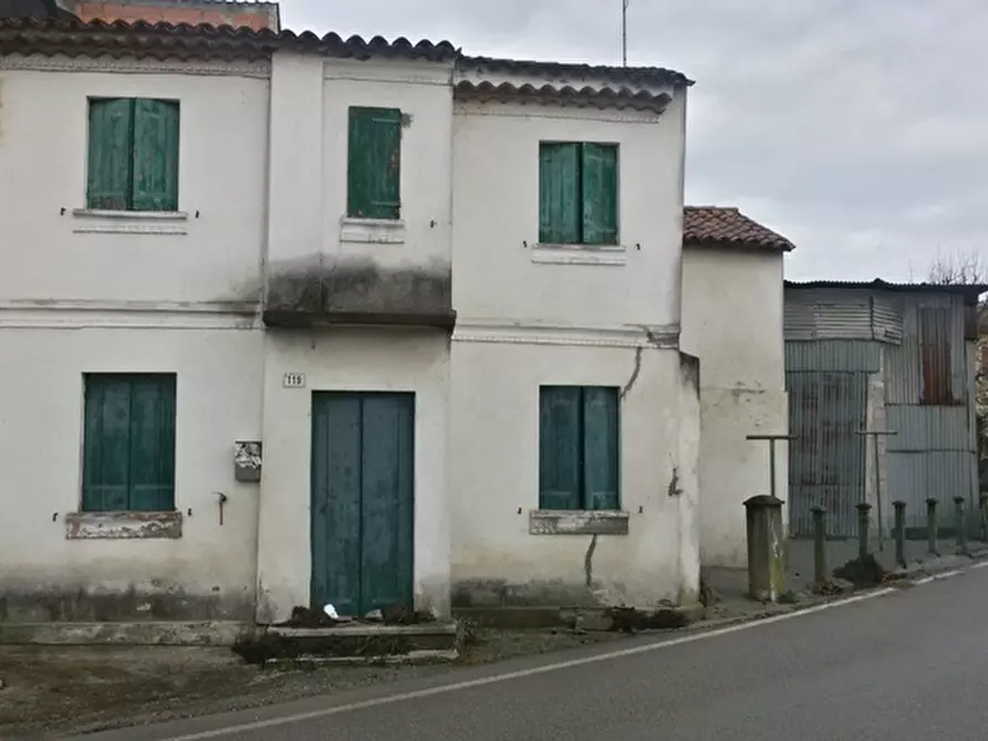 Immagine 1 di Casa bifamiliare in vendita  in via Gabarde a Granze