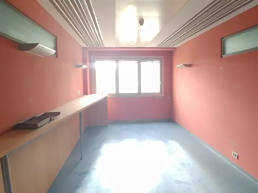 Immagine 5 di Ufficio in affitto  in VIA CAMPANIA a Monza