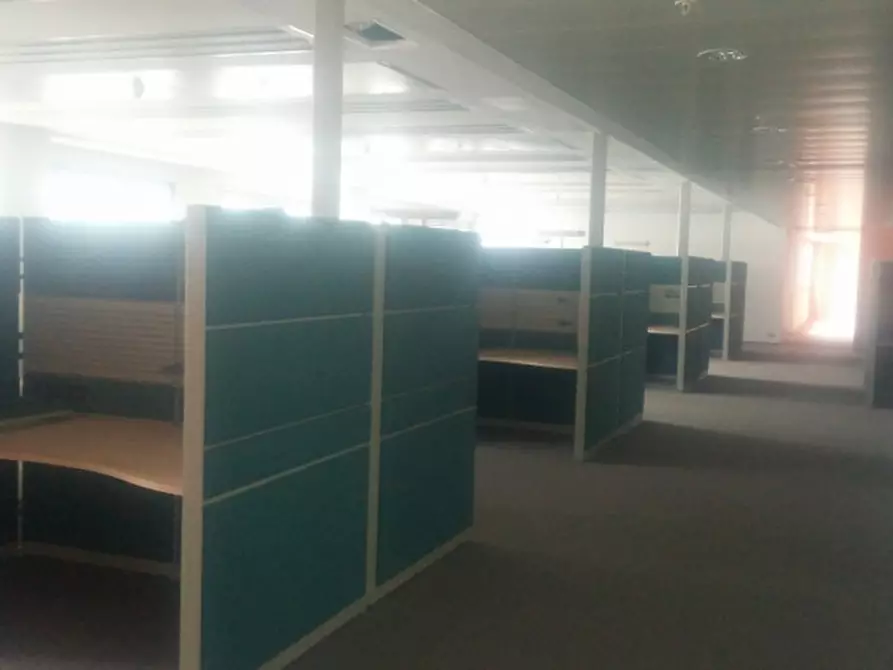 Immagine 9 di Ufficio in affitto  in VIA CAMPANIA a Monza