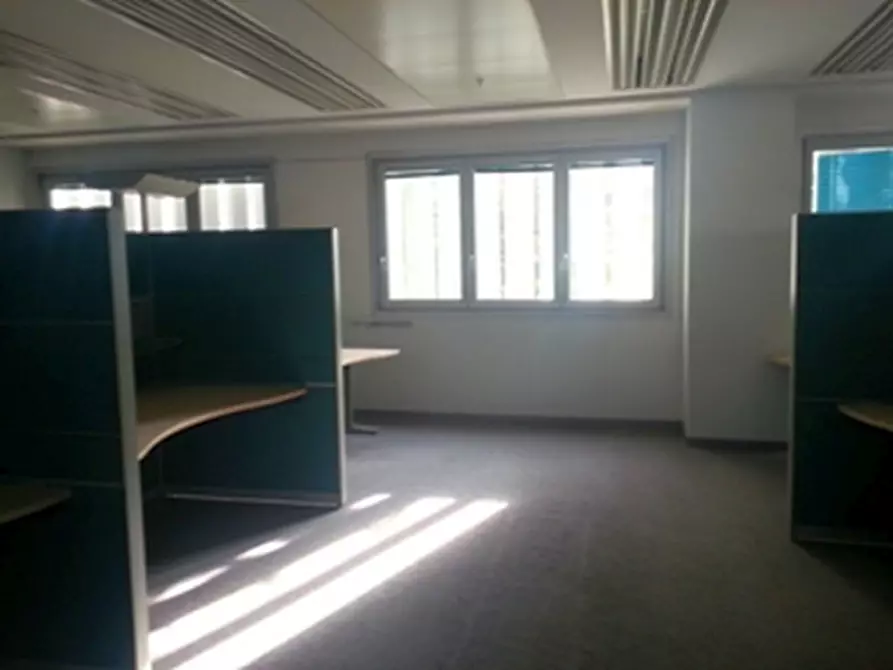 Immagine 16 di Ufficio in affitto  in VIA CAMPANIA a Monza