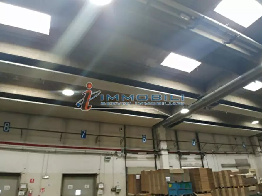 Immagine 20 di Capannone industriale in affitto  in VIA CAMPANIA a Monza