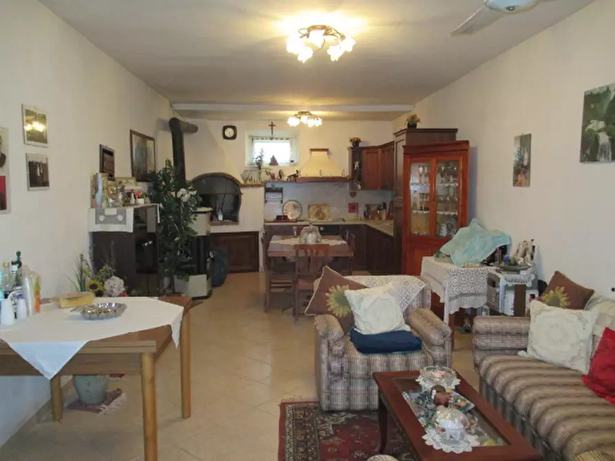 Immagine 3 di Rustico / casale in vendita  a Ostra