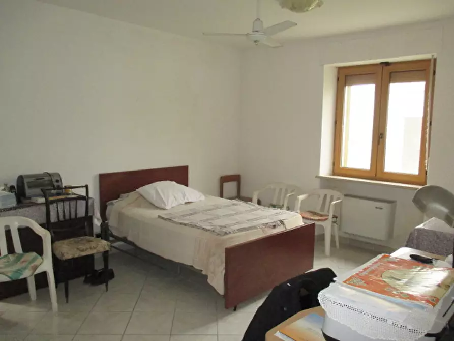 Immagine 12 di Rustico / casale in vendita  a Ostra