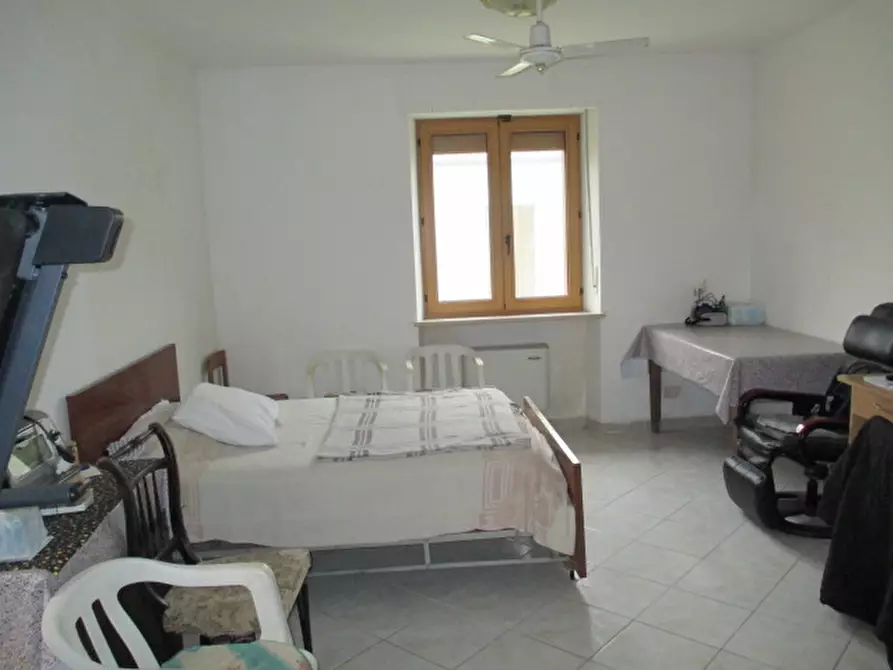 Immagine 14 di Rustico / casale in vendita  a Ostra