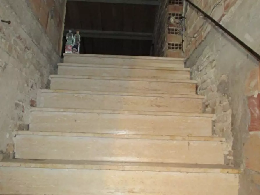 Immagine 42 di Rustico / casale in vendita  a Ostra