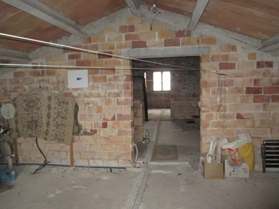 Immagine 44 di Rustico / casale in vendita  a Ostra