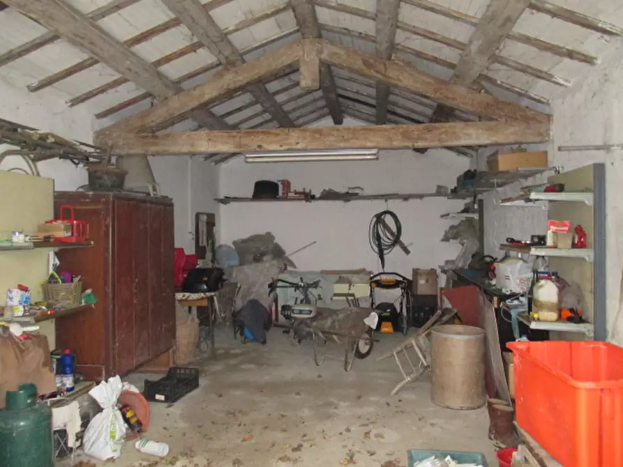 Immagine 53 di Rustico / casale in vendita  a Ostra