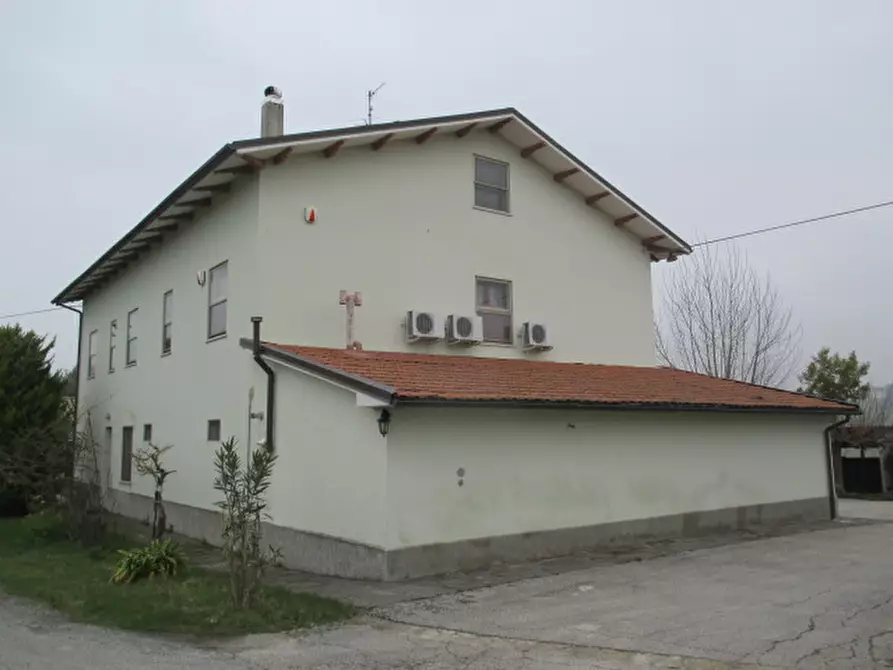 Immagine 63 di Rustico / casale in vendita  a Ostra