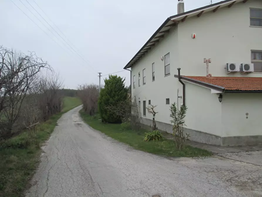 Immagine 64 di Rustico / casale in vendita  a Ostra