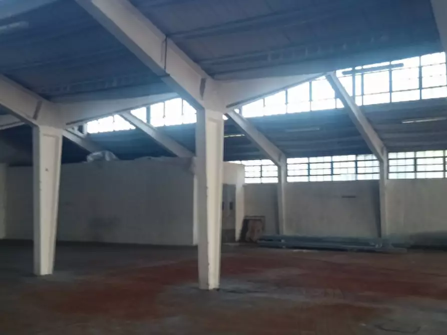 Immagine 21 di Capannone industriale in vendita  in VIA PODGORA a Vimercate