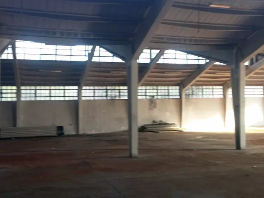 Immagine 22 di Capannone industriale in vendita  in VIA PODGORA a Vimercate