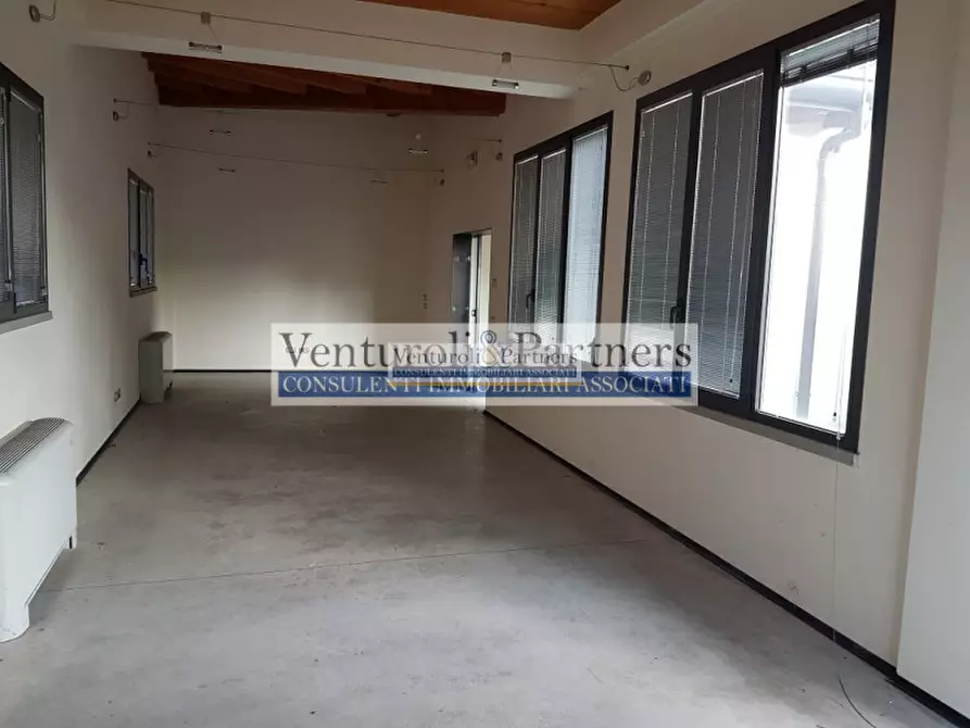 Immagine 8 di Ufficio in vendita  in via divisione acqui a Brescia
