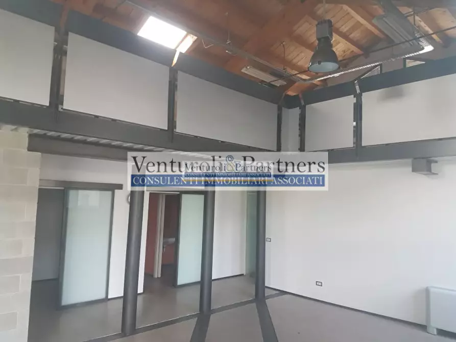 Immagine 11 di Ufficio in vendita  in via divisione acqui a Brescia