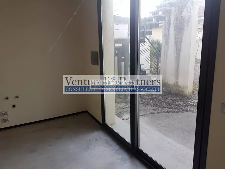 Immagine 13 di Ufficio in vendita  in via divisione acqui a Brescia
