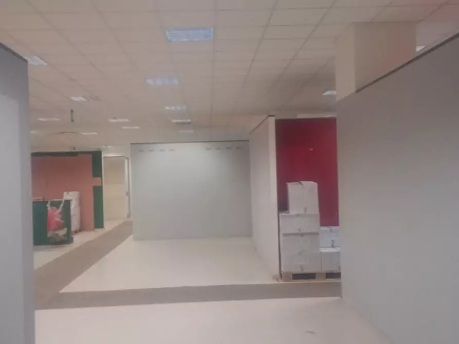 Immagine 3 di Negozio in affitto  in STRADA ANTICA CASSANESE a Vignate