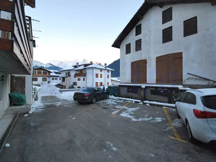 Immagine 14 di Appartamento in vendita  in ViaGiosuè Carducci a Auronzo Di Cadore