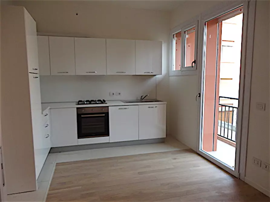 Immagine 1 di Appartamento in affitto  in Via Muratori a Padova