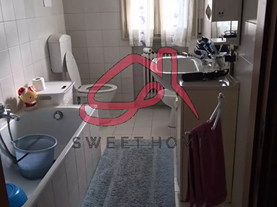 Immagine 1 di Appartamento in vendita  in Via Don Guanella a Padova
