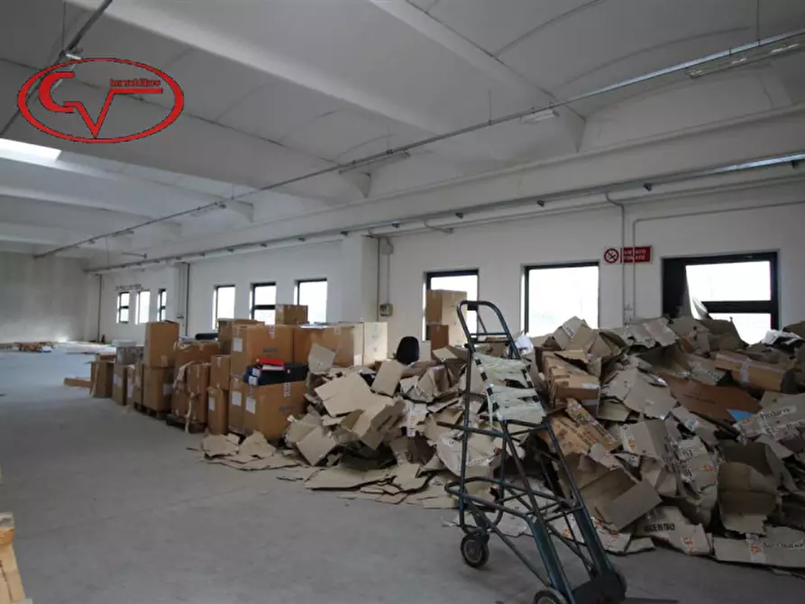 Immagine 4 di Laboratorio in vendita  in via valiani a Bucine