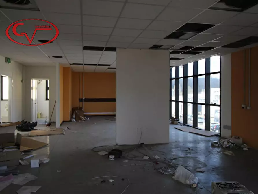 Immagine 9 di Laboratorio in vendita  in via valiani a Bucine