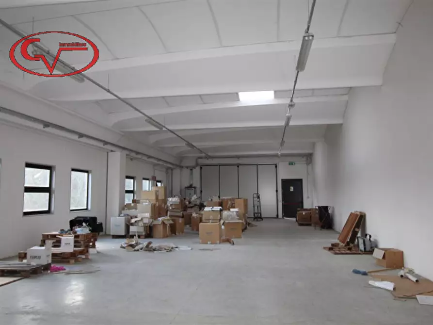 Immagine 16 di Laboratorio in vendita  in via valiani a Bucine