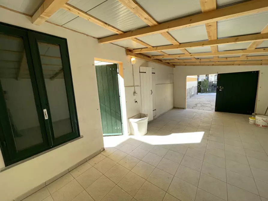 Immagine 28 di Villa in affitto  a Suzzara