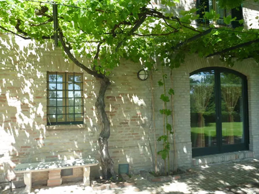 Immagine 3 di Rustico / casale in vendita  in Strada San Nicola a Pesaro