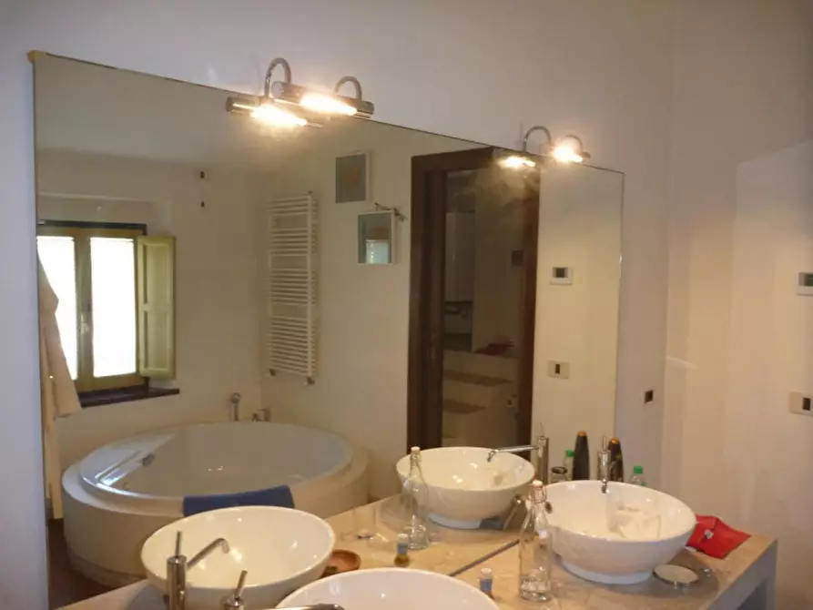 Immagine 27 di Rustico / casale in vendita  in Strada San Nicola a Pesaro